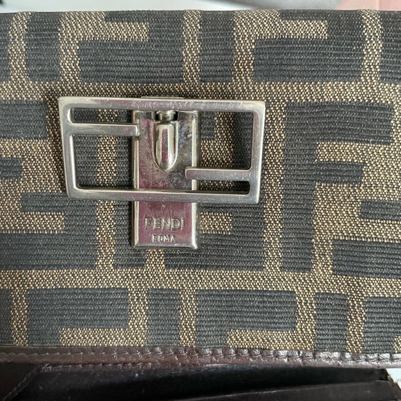 FENDI wallet - Picture 3 of 11